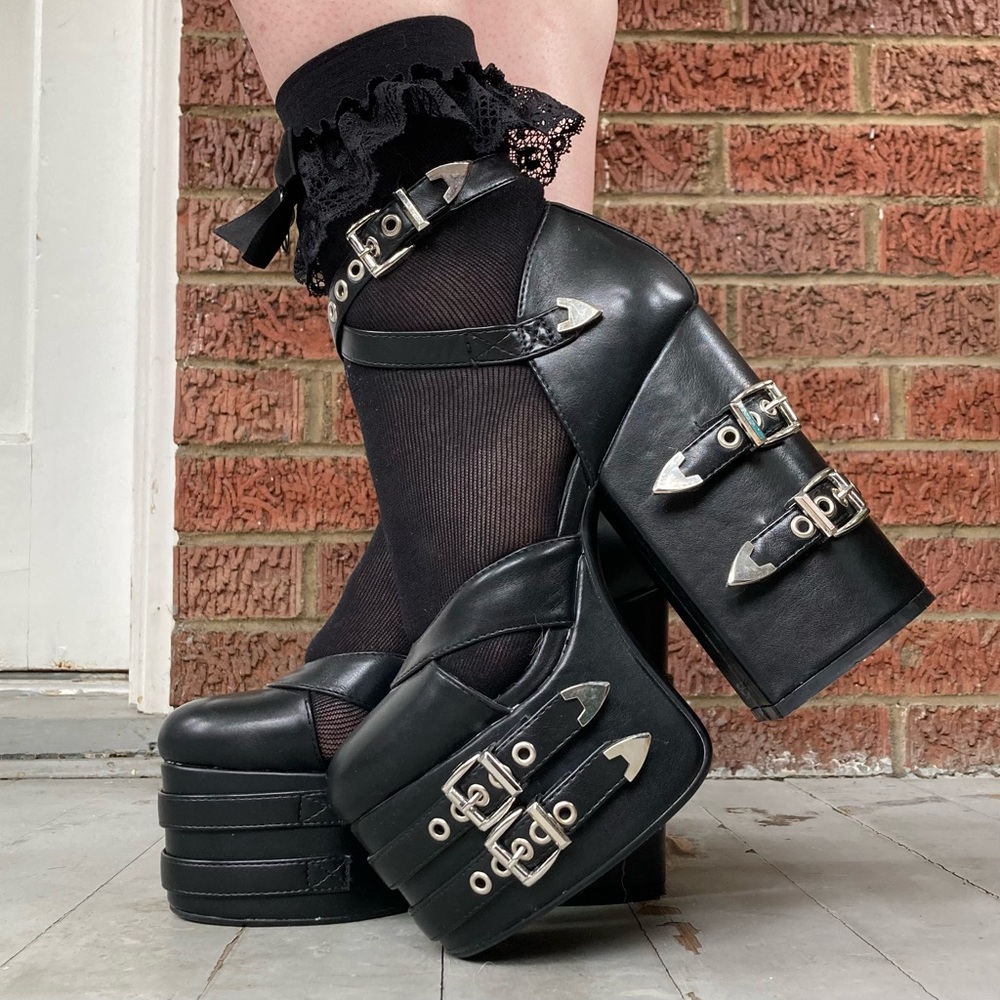 LaModa Dangerous Platform Heels UK8